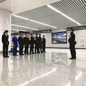 旅客的安全是我们的责任，副所长丁鑫组织开展应急处突演练。